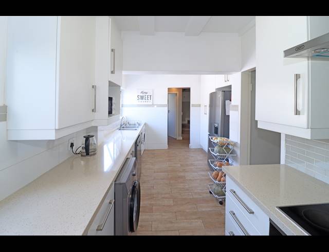 3 BEDROOM TOWNHOUSE FOR SALE IN FAIRLAND